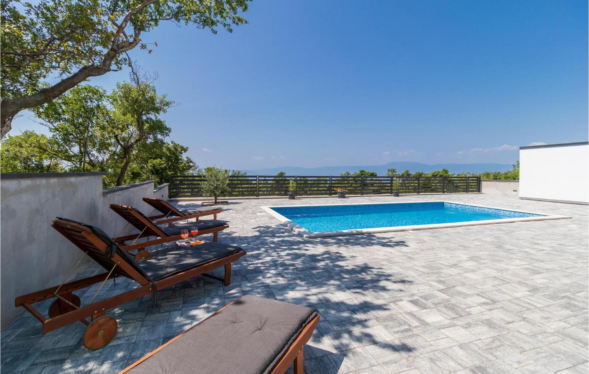 Pet Friendly Home In Smrika With Kitchen Εξωτερικό φωτογραφία